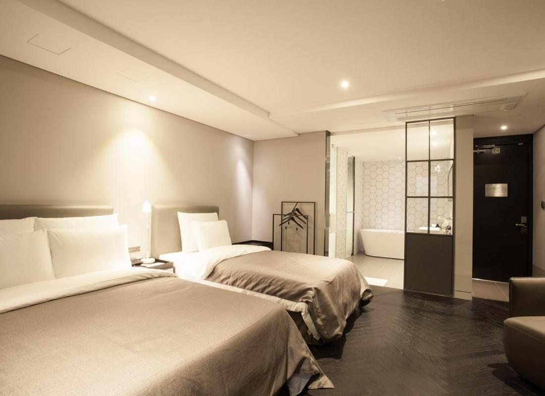 Hotel Gaden Suwon Exterior photo