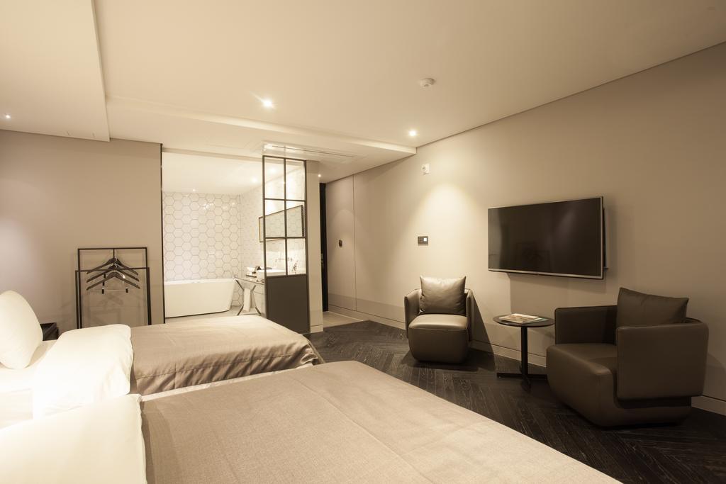 Hotel Gaden Suwon Exterior photo
