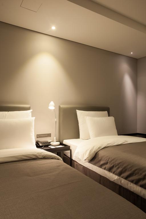 Hotel Gaden Suwon Exterior photo